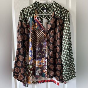 NWT Urban Outfitters standard patchwork button down blouse. Sz Medium